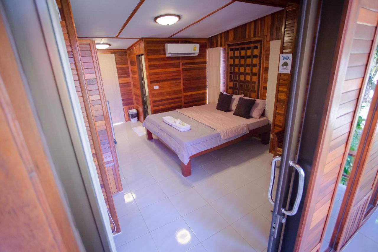 Romyen House Hotel Ban Nong Nam Khan Eksteriør billede