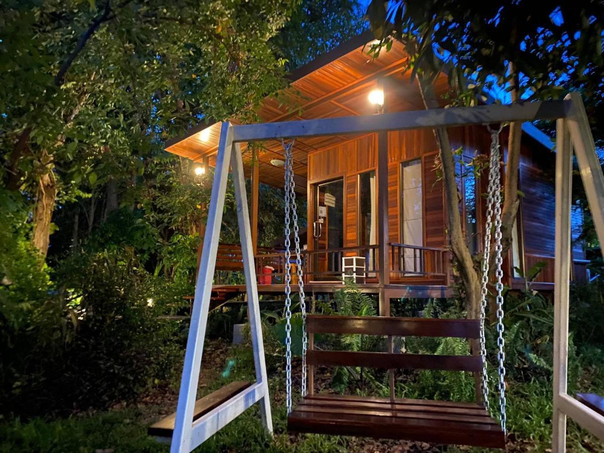 Romyen House Hotel Ban Nong Nam Khan Eksteriør billede