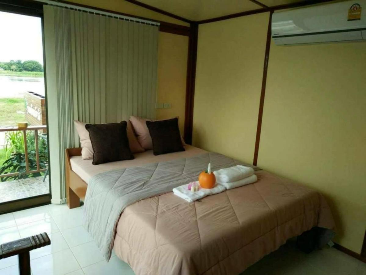 Romyen House Hotel Ban Nong Nam Khan Eksteriør billede