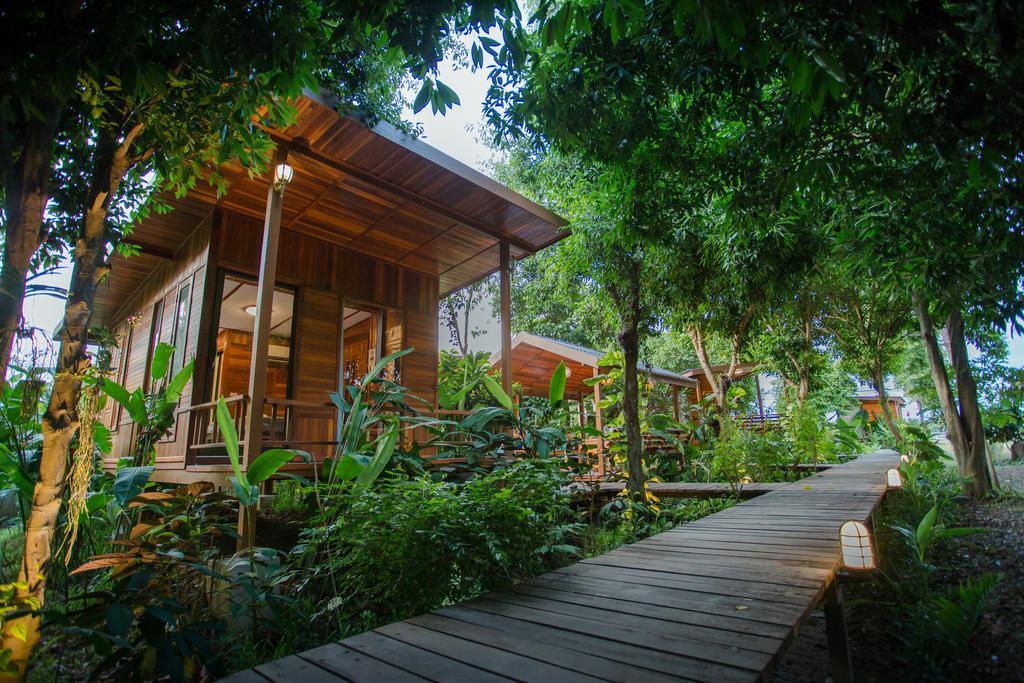 Romyen House Hotel Ban Nong Nam Khan Eksteriør billede