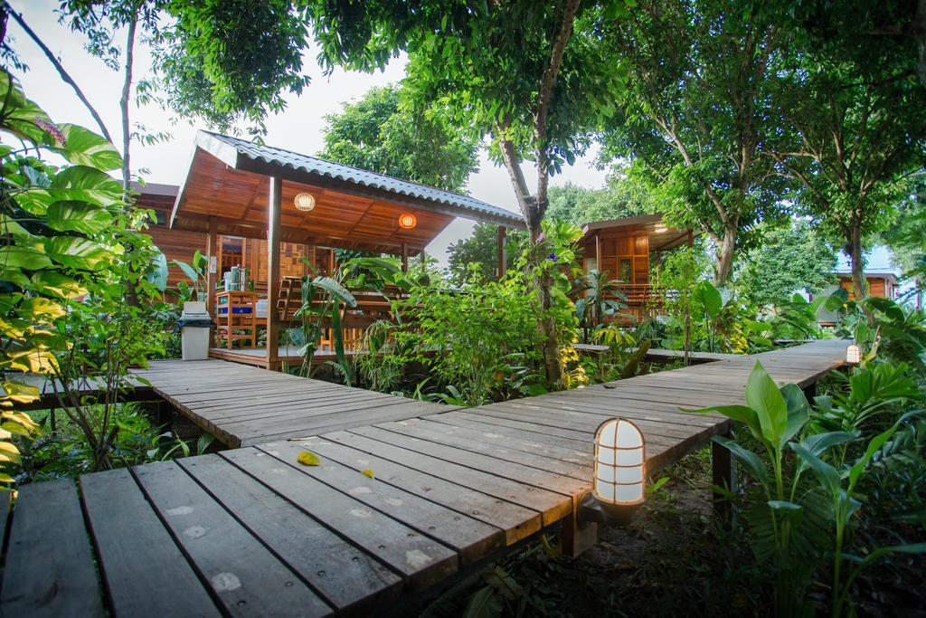 Romyen House Hotel Ban Nong Nam Khan Eksteriør billede