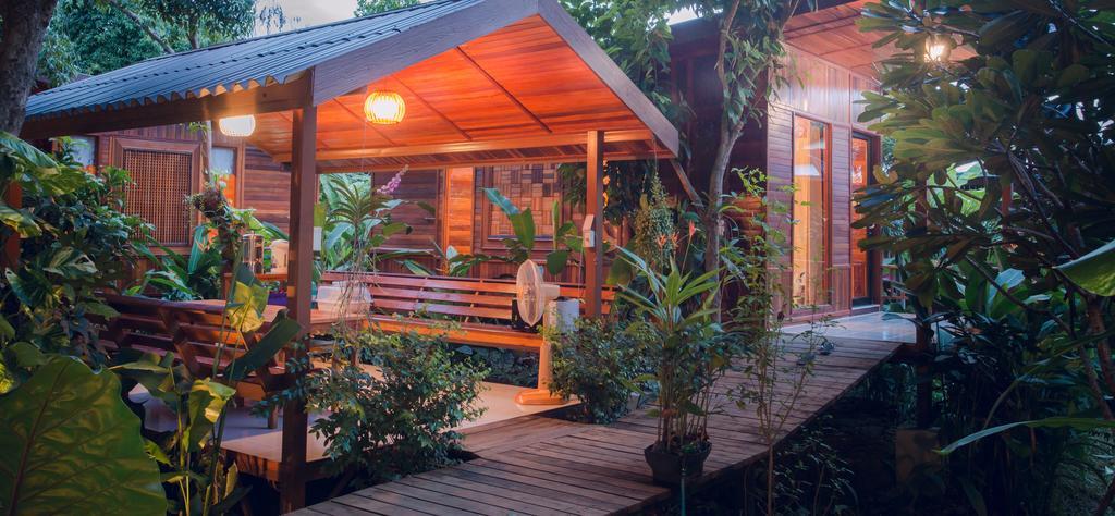 Romyen House Hotel Ban Nong Nam Khan Eksteriør billede