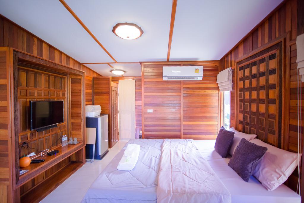 Romyen House Hotel Ban Nong Nam Khan Eksteriør billede