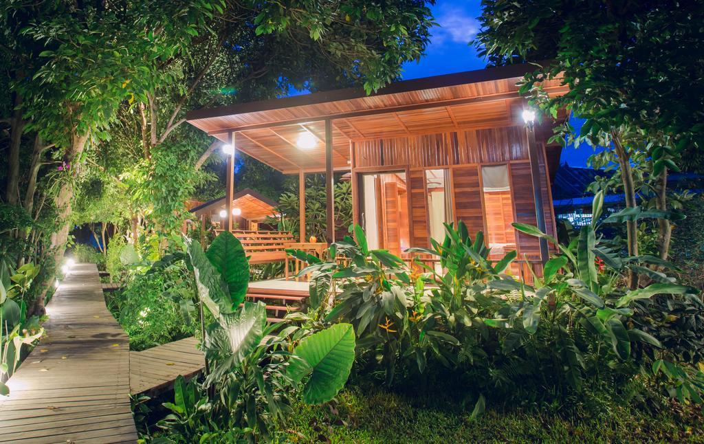 Romyen House Hotel Ban Nong Nam Khan Eksteriør billede