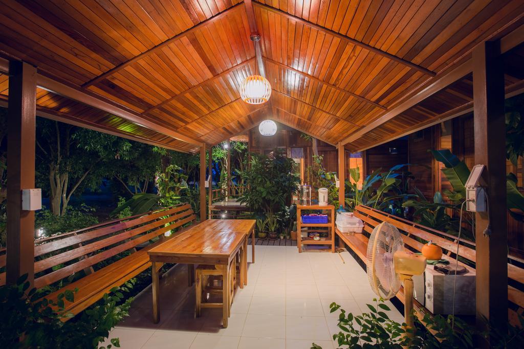 Romyen House Hotel Ban Nong Nam Khan Eksteriør billede