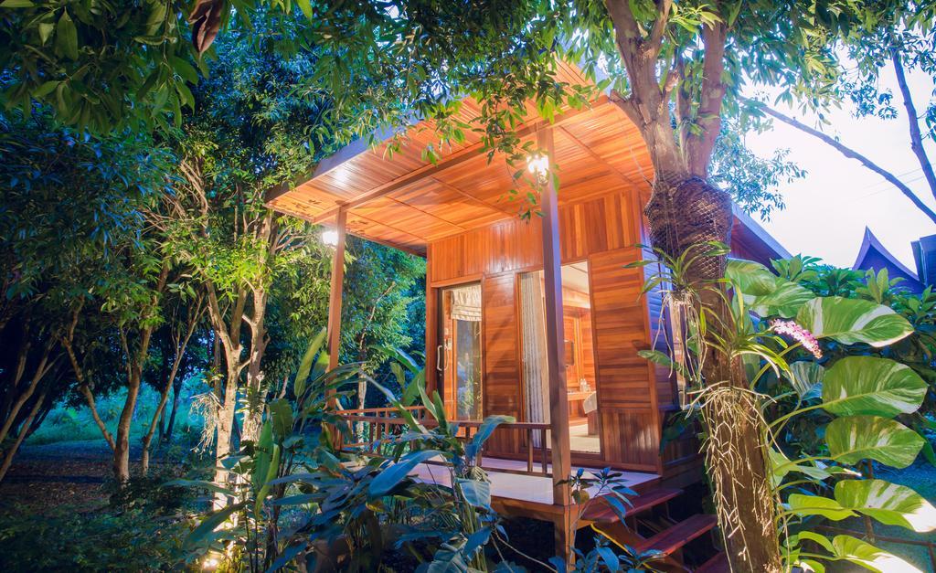 Romyen House Hotel Ban Nong Nam Khan Eksteriør billede